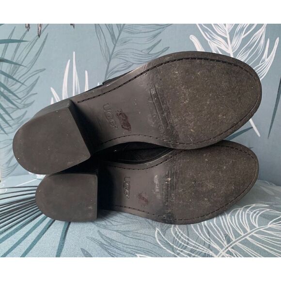 UGG Fraise Whipstitch Bow Black Suede Ankle Heel Bootie Boot Sz 7 - Picture 7 of 10